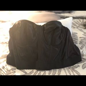 Strapless low back bra